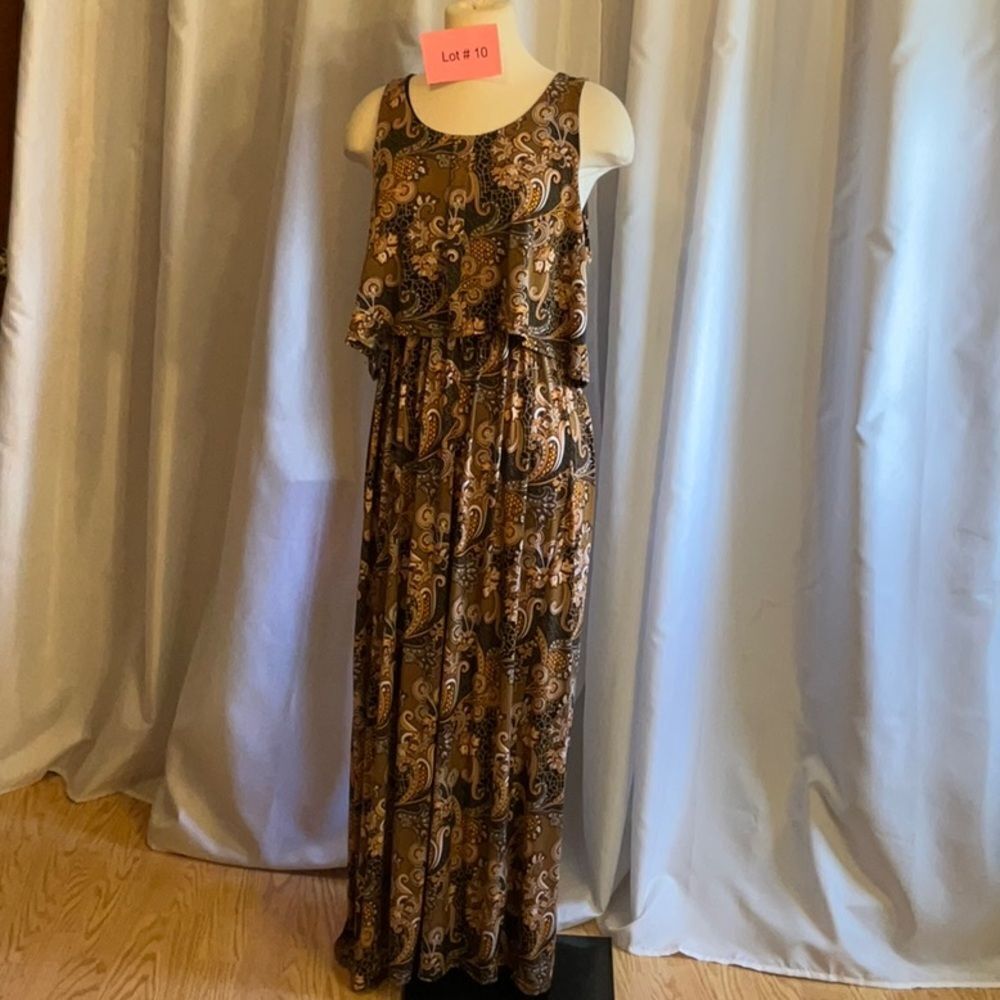 Maxi dress in size 1X by SEVEN ISLANDS NWT